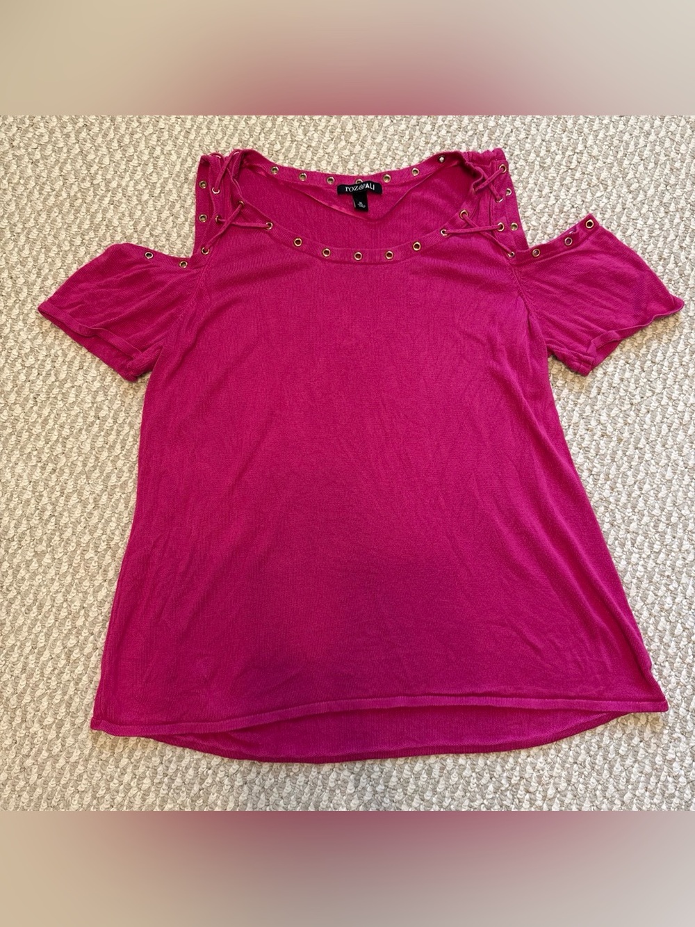 Roz & Ali Women's Hot Pink Cold-Shoulder Eyelet Top